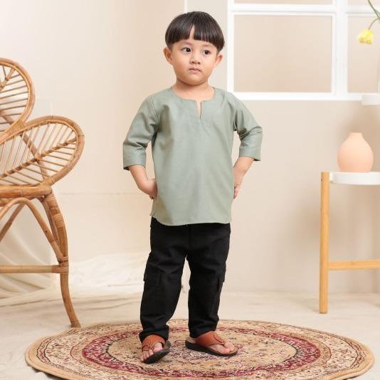 Kurta Kids Emmir ELEMMIERA Lengan Pendek 3/4 dan 2 Sisi Poket Tersembunyi
