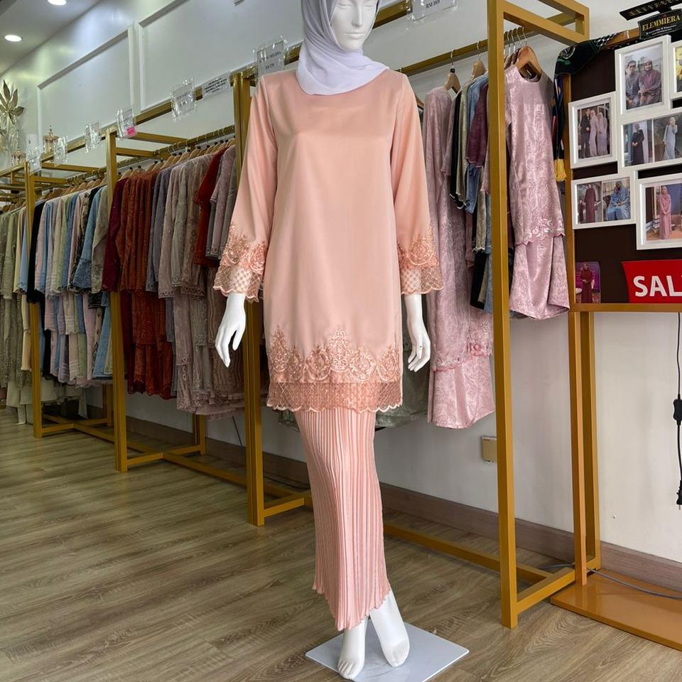 Kurung Khaleeda, Modern and Elegant