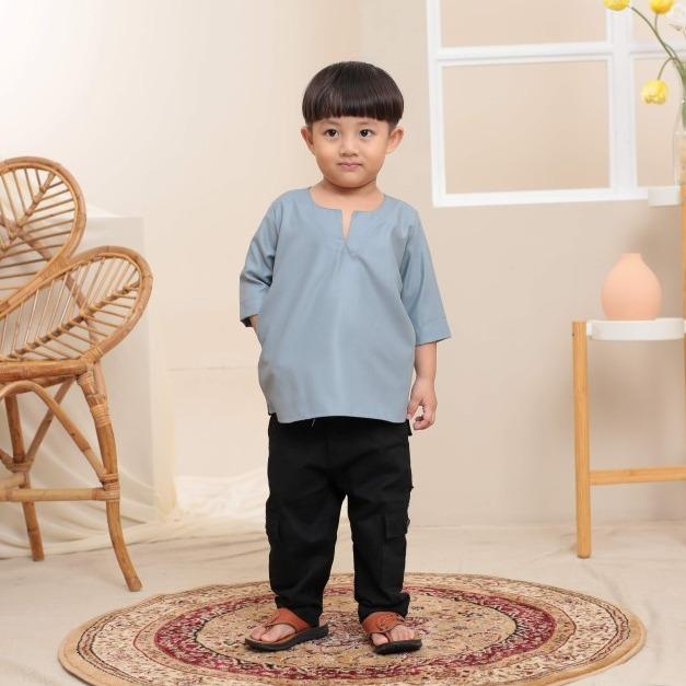 Kurta Kids Emmir ELEMMIERA Lengan Pendek 3/4 dan 2 Sisi Poket Tersembunyi