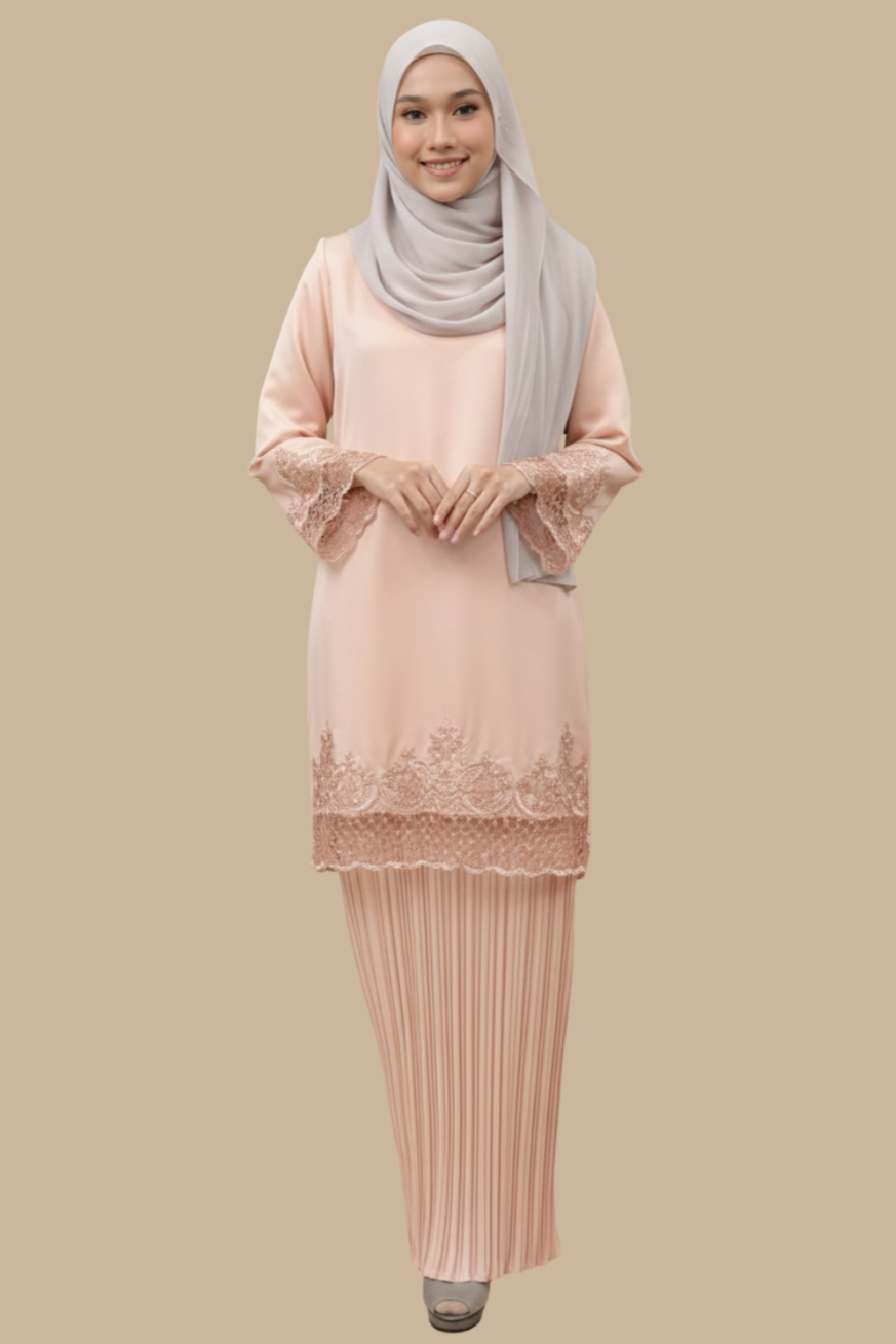 Kurung Khaleeda, Modern and Elegant