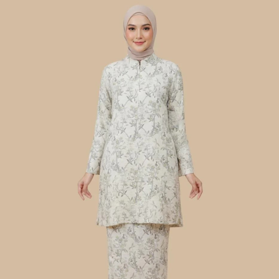 Kurung Maharani Signature Floral Elegant Modern Wear