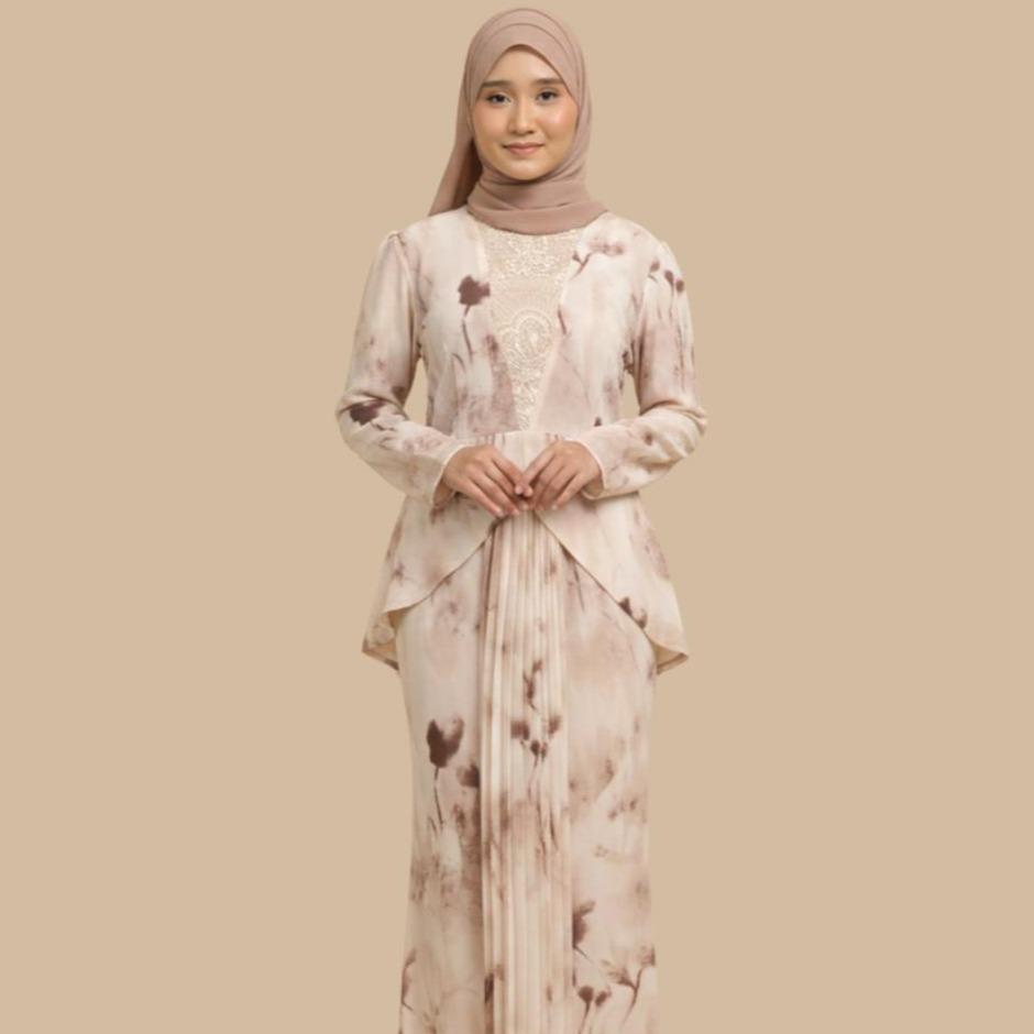 Kurung Tiara, Classic Dress Edition