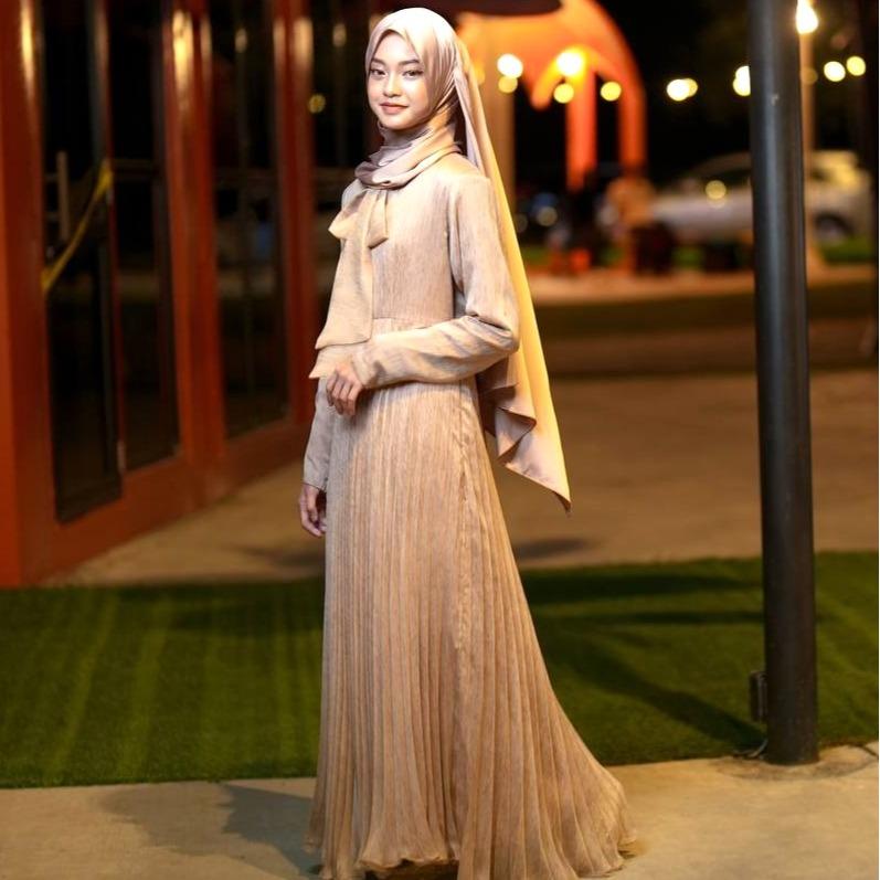 Aaliyah Dress ELEMMIERA Modern Elegance Meets Comfort