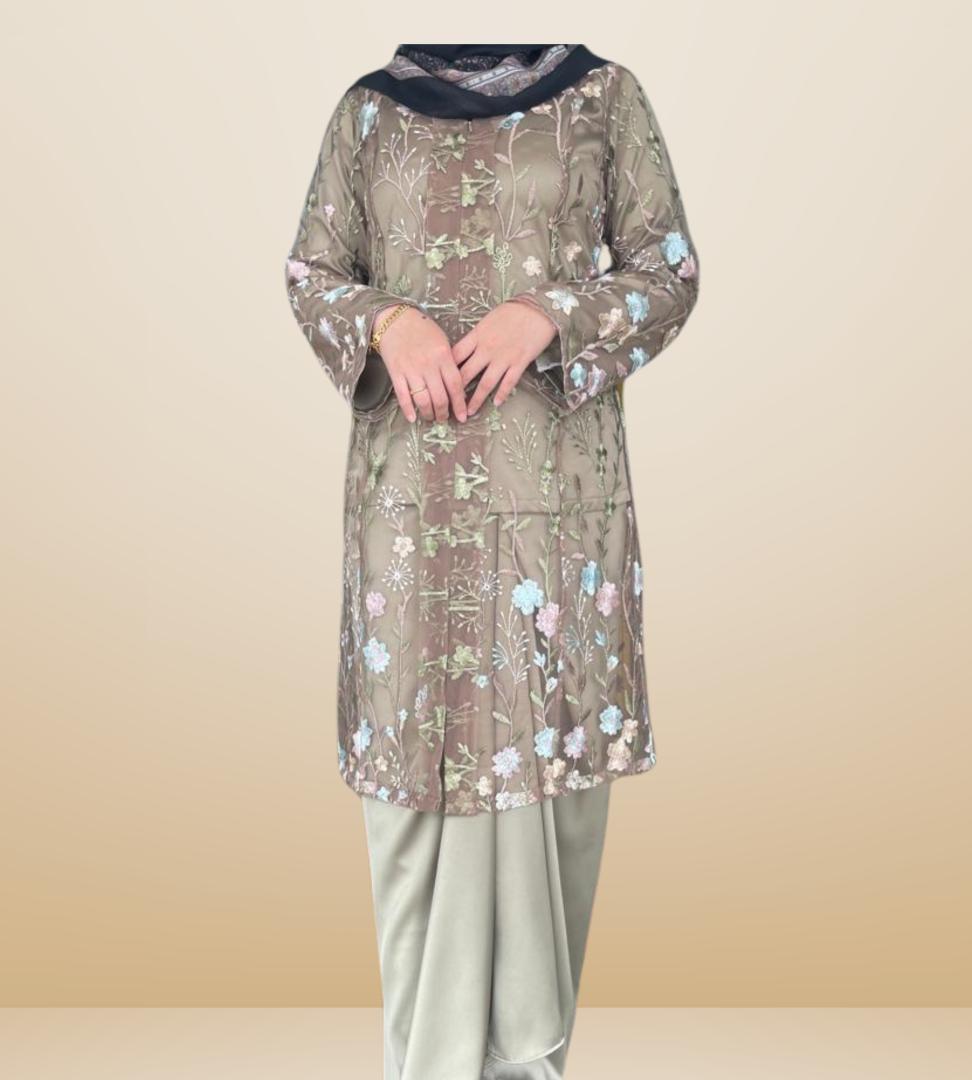 Kebaya Melur ELEMMIERA with Pareo Skirt Anggun Tradisi Moden Sopan dan Menawan