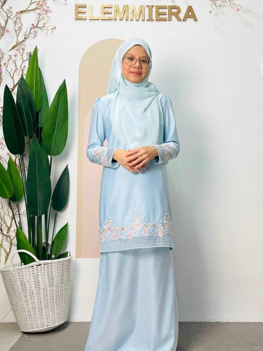 Kurung Anissa ELEMMIERA Pakaian Moden Wanita Jahitan Laces and Sulam Viral Cantik